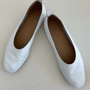 Everlane The Italian Leather Day Glove in White 9 Loafer Ballet Flats